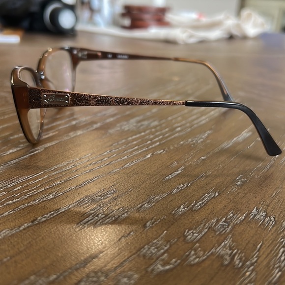 Guess frames - Picture 2 of 6